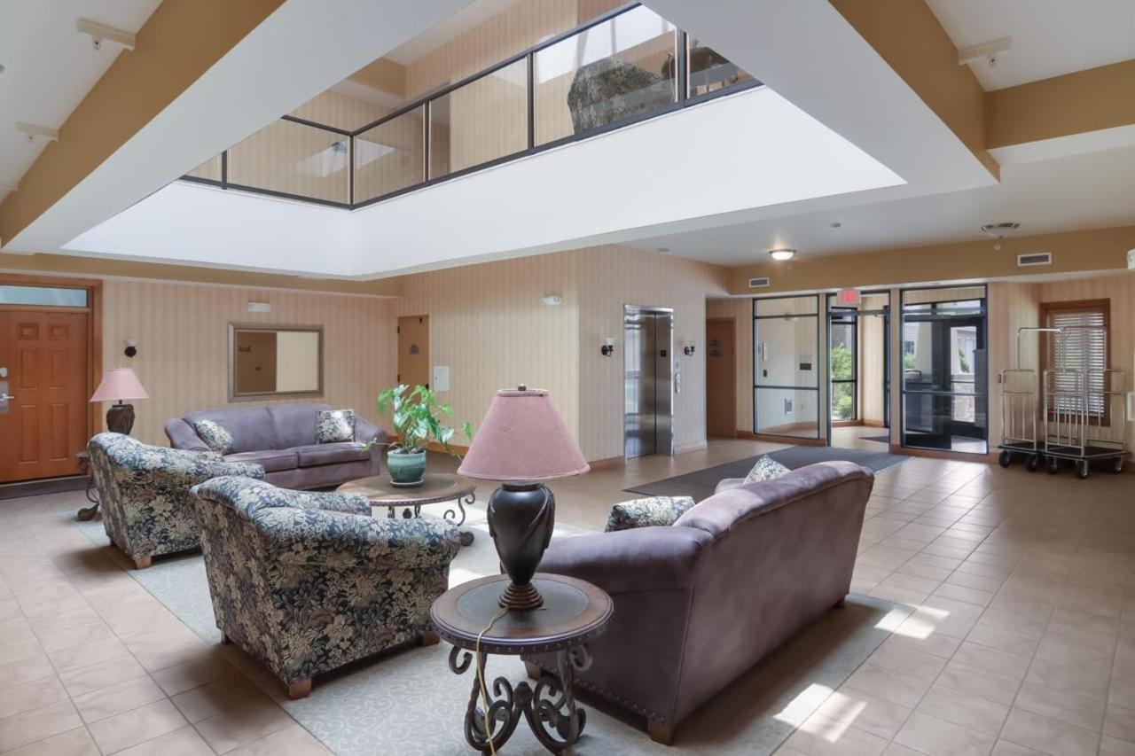 Sugar Beach Villa 1012 Luxury Waterfront Condo Traverse City Luaran gambar
