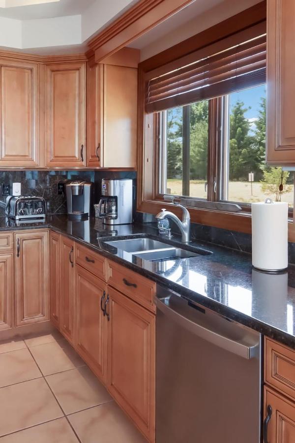 Sugar Beach Villa 1012 Luxury Waterfront Condo Traverse City Luaran gambar