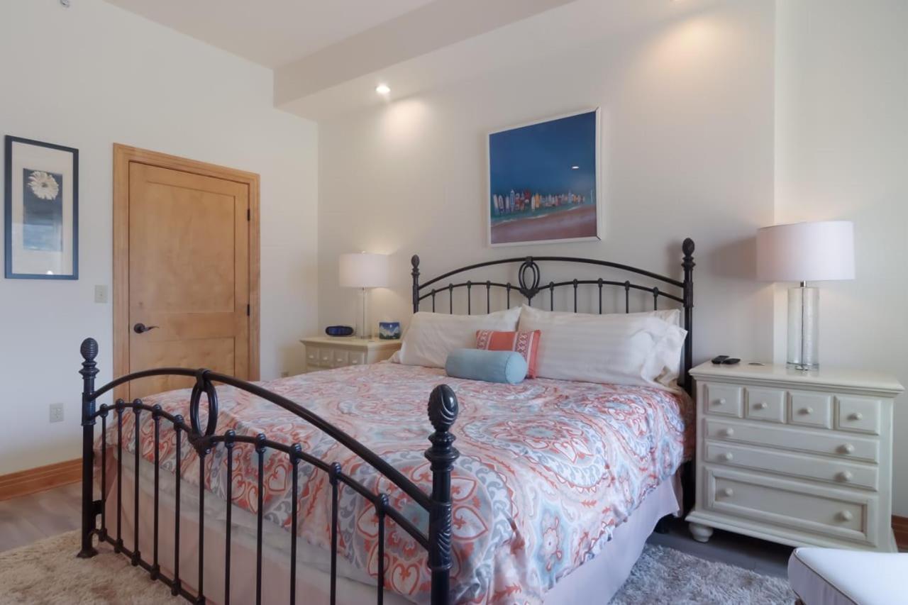 Sugar Beach Villa 1012 Luxury Waterfront Condo Traverse City Luaran gambar