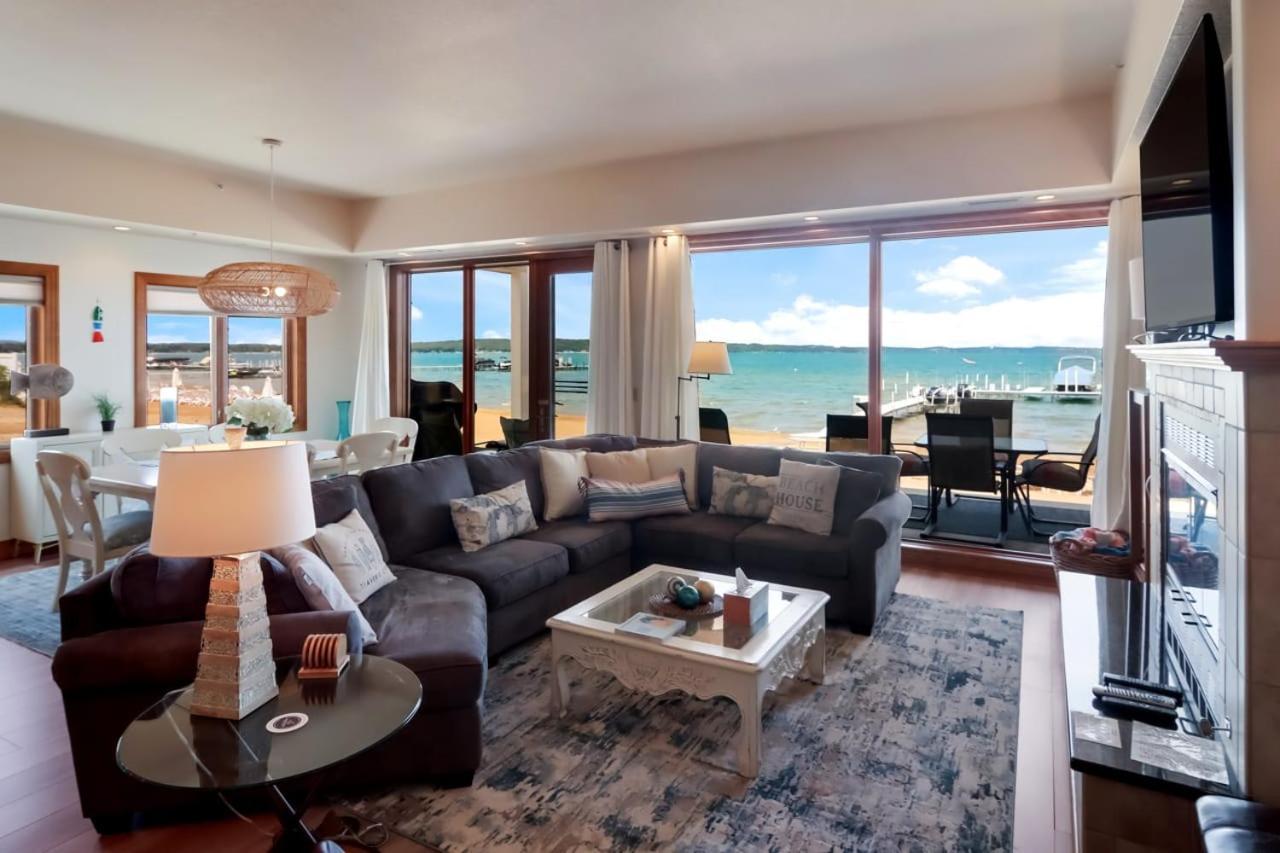 Sugar Beach Villa 1012 Luxury Waterfront Condo Traverse City Luaran gambar
