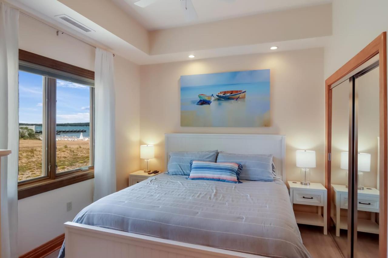 Sugar Beach Villa 1012 Luxury Waterfront Condo Traverse City Luaran gambar