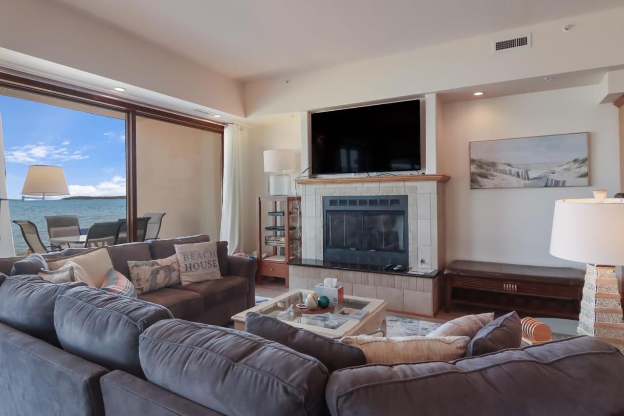 Sugar Beach Villa 1012 Luxury Waterfront Condo Traverse City Luaran gambar